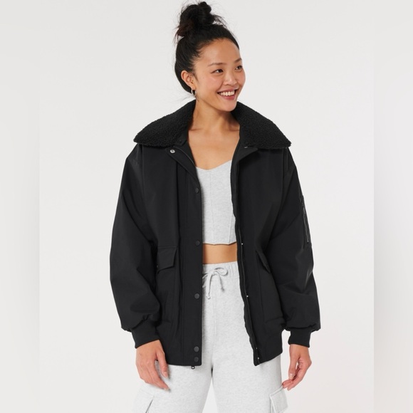 Gilly Hicks Jackets & Blazers - Hollister Gilly Hicks Bomber Jacket with Removable Fleece Collar Black Winter